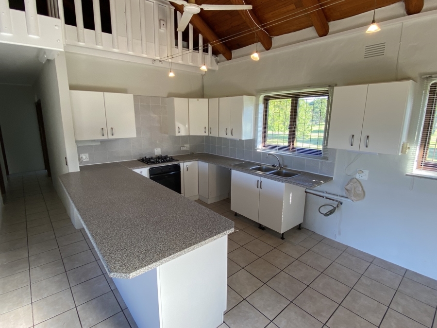 To Let 3 Bedroom Property for Rent in Keurbooms River Western Cape